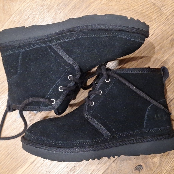 Ugg boots - Picture 3 of 4